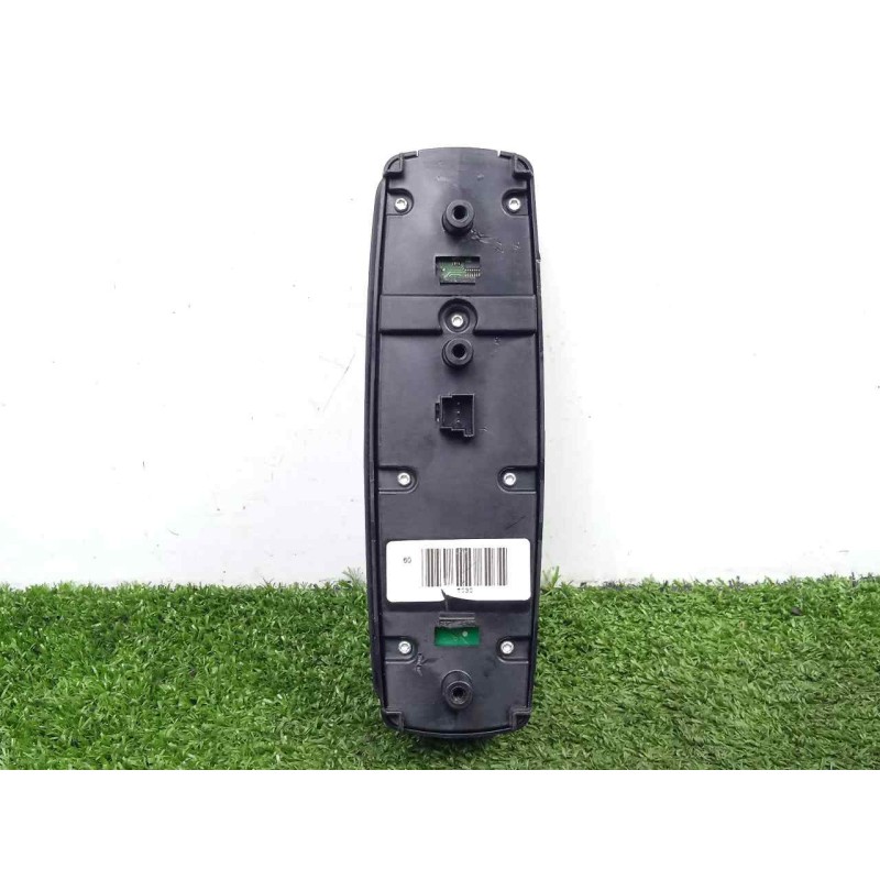 Recambio de mando elevalunas delantero izquierdo para mercedes-benz clase r (w251) 3.0 cdi cat referencia OEM IAM A2518300290-03