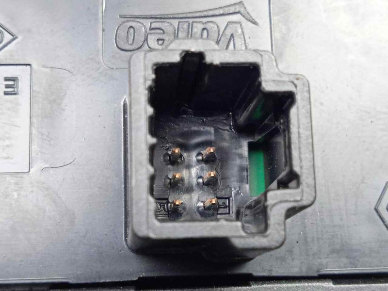 Recambio de warning para fiat talento kasten (296) 2.0 mjet referencia OEM IAM 252100622RA 6.PINES 