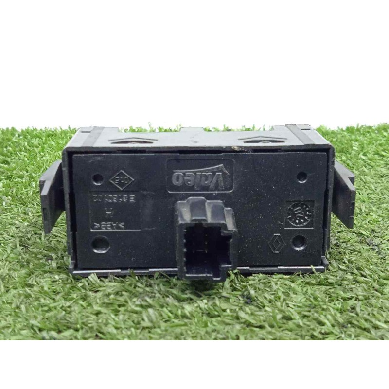 Recambio de warning para fiat talento kasten (296) 2.0 mjet referencia OEM IAM 252100622RA 6.PINES 