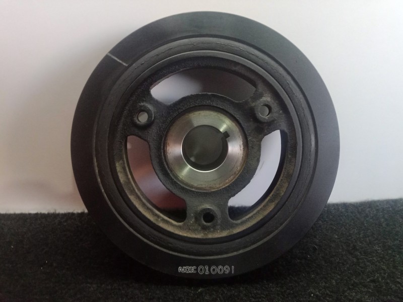 Recambio de polea cigueñal para toyota auris 1.4 turbodiesel cat referencia OEM IAM NOTIENEREFERENCIA 6.CANALES DIAMETRO: 15 MM