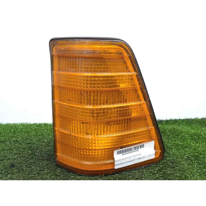 Recambio de piloto delantero izquierdo para mercedes-benz furgoneta 1 (w601) 2.3 referencia OEM IAM  77-95 AMBAR