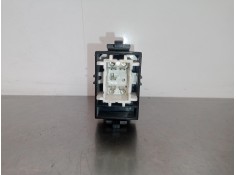 Recambio de mando elevalunas trasero derecho para toyota avensis berlina (t 22) 2.0 turbodiesel cat referencia OEM IAM NOTIENERE 2