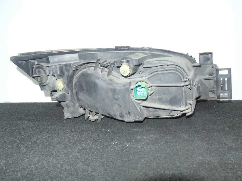 Recambio de faro izquierdo para ford mondeo berlina (ge) 2.0 tdci cat referencia OEM IAM  00-07 