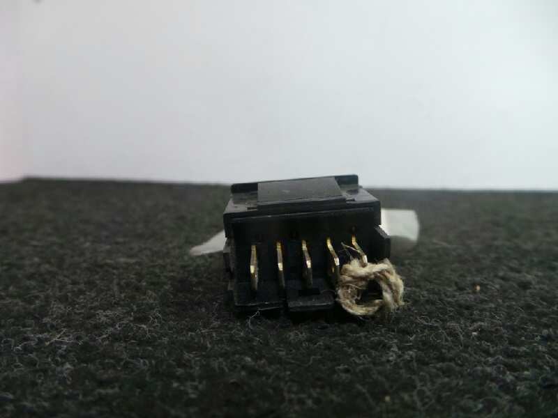 Recambio de mando elevalunas delantero derecho para citroën xantia berlina 2.0 hdi referencia OEM IAM   5 PINES