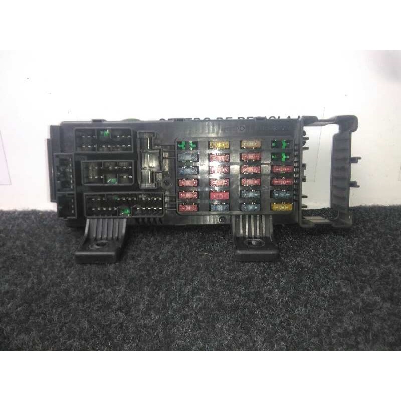 Recambio de caja reles / fusibles para daewoo tacuma 1.6 cat referencia OEM IAM 02377N-U100-AK4265-U100AK4265  