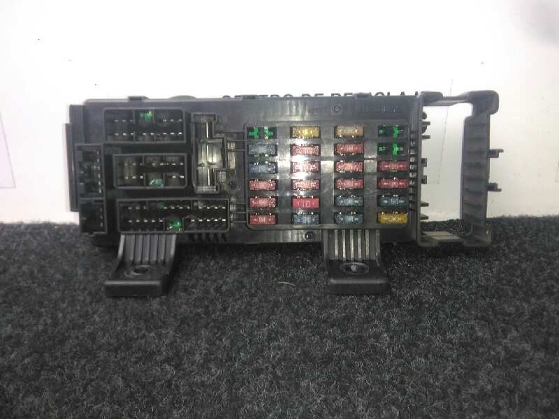 Recambio de caja reles / fusibles para daewoo tacuma 1.6 cat referencia OEM IAM 02377N-U100-AK4265-U100AK4265  