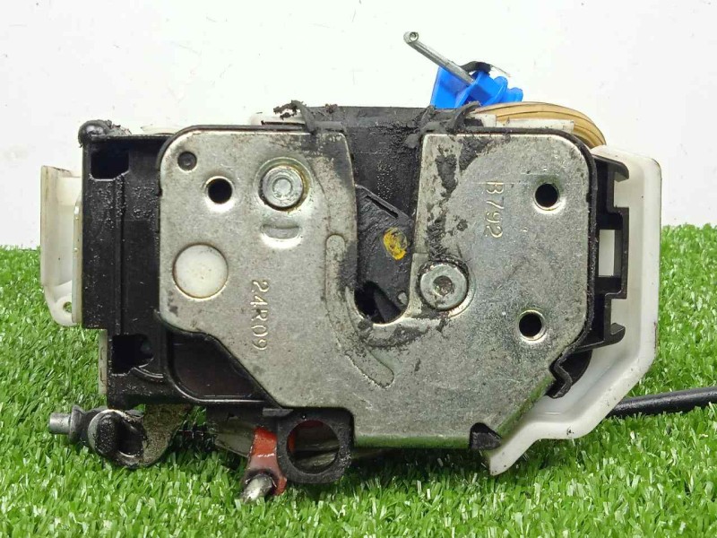 Recambio de cerradura puerta delantera derecha para citroën nemo 1.4 hdi referencia OEM IAM 1361750080  