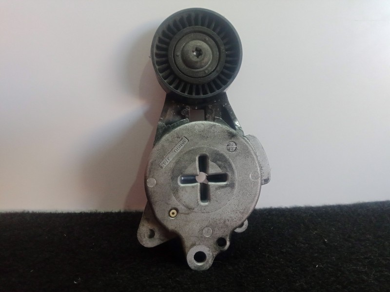 Recambio de tensor correa auxiliar para toyota auris 1.4 turbodiesel cat referencia OEM IAM NOTIENEREFERENCIA  