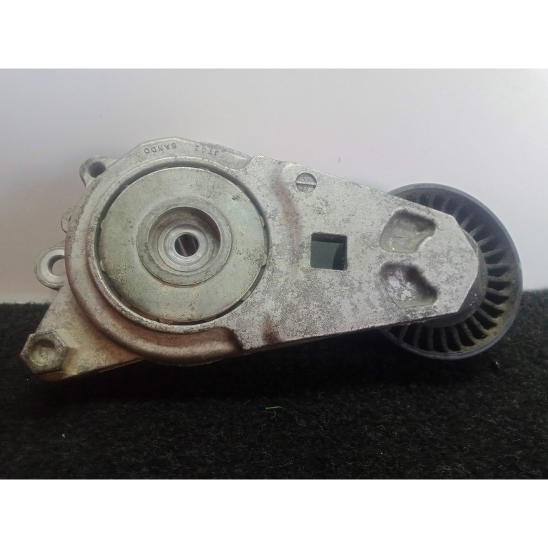 Recambio de tensor correa auxiliar para toyota auris 1.4 turbodiesel cat referencia OEM IAM NOTIENEREFERENCIA  