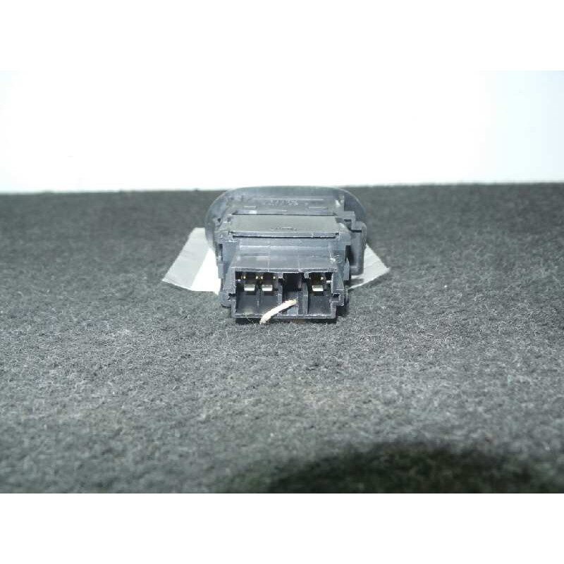 Recambio de mando elevalunas delantero derecho para citroën c3 1.4 referencia OEM IAM 96605364XT  7 PINES