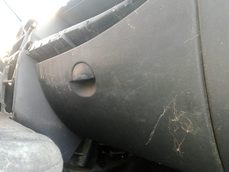 Recambio de guantera para dacia duster 1.5 dci diesel cat referencia OEM IAM   