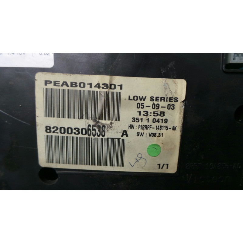 Recambio de cuadro instrumentos para renault megane ii berlina 5p 1.4 16v referencia OEM IAM 8200306538A  