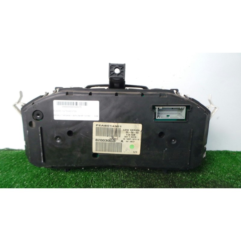 Recambio de cuadro instrumentos para renault megane ii berlina 5p 1.4 16v referencia OEM IAM 8200306538A  