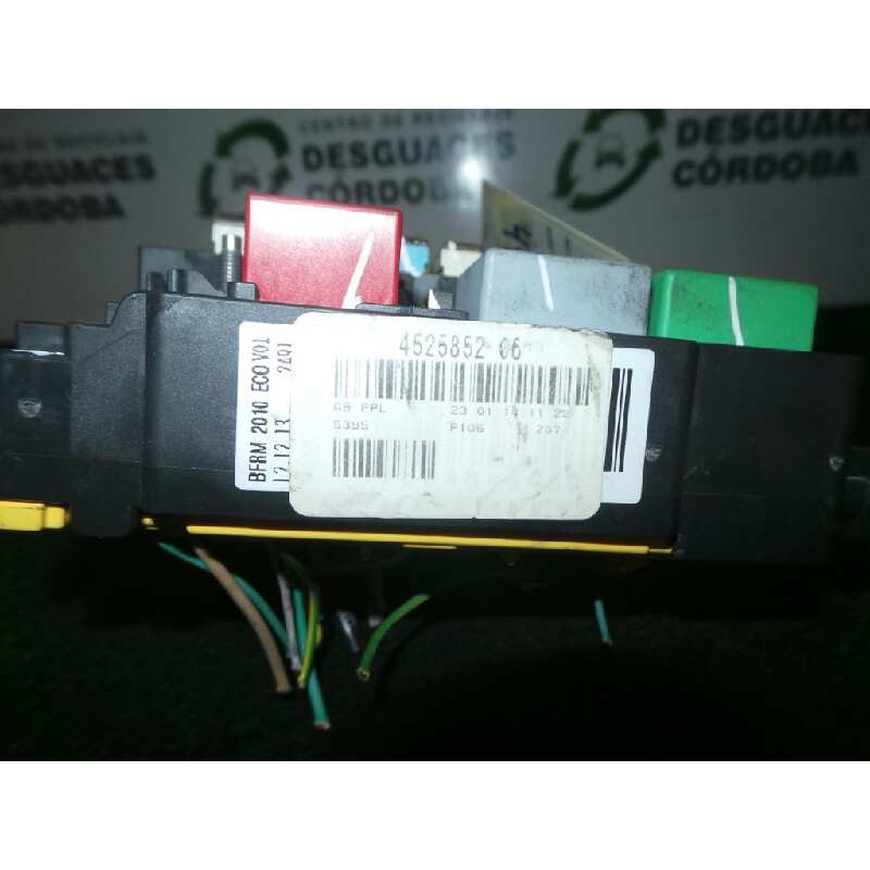 Recambio de caja reles / fusibles para peugeot 208 1.2 12v vti referencia OEM IAM 4525852-452585206 BFRM2010 