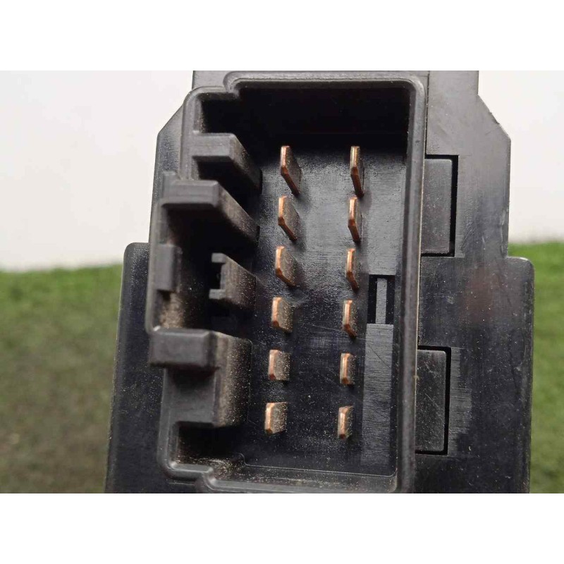 Recambio de mando elevalunas delantero izquierdo para volvo s80 berlina 2.4 diesel cat referencia OEM IAM 30658116  