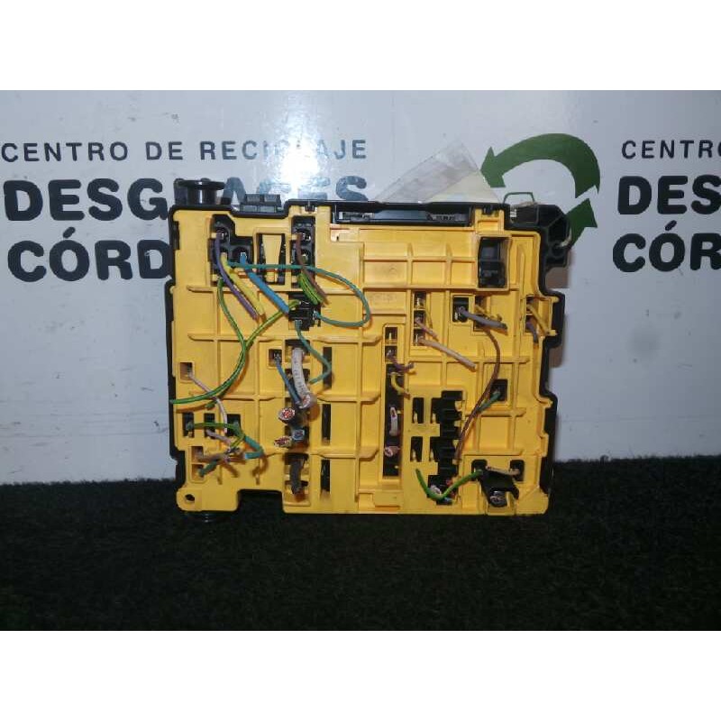Recambio de caja reles / fusibles para peugeot 208 1.2 12v vti referencia OEM IAM 4525852-452585206 BFRM2010 