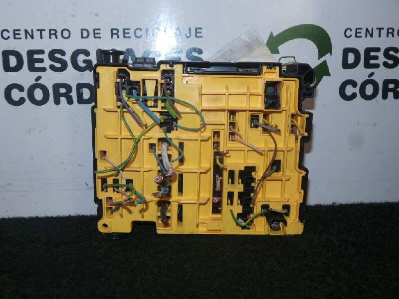 Recambio de caja reles / fusibles para peugeot 208 1.2 12v vti referencia OEM IAM 4525852-452585206 BFRM2010 