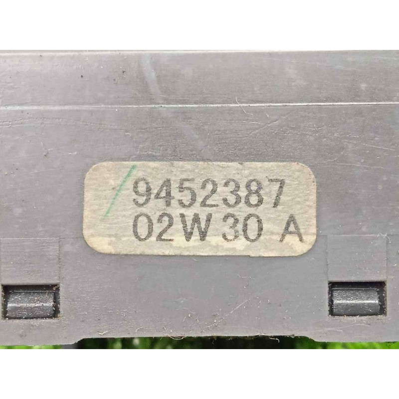 Recambio de mando limpia para volvo s80 berlina 2.4 diesel cat referencia OEM IAM 9452387  
