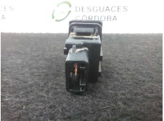 Recambio de interruptor para toyota land cruiser (j15) 3.0 turbodiesel cat referencia OEM IAM 8472560170-4700030 CONTROL.TRACCIO 2