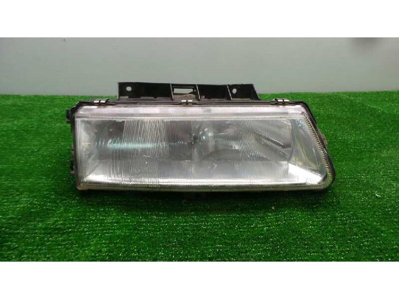 Recambio de faro derecho para citroën xantia berlina 1.6 referencia OEM IAM  1.SERIE 