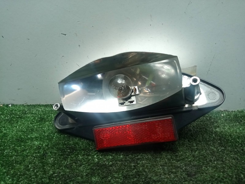 Recambio de piloto trasero central para bmw f 650 referencia OEM IAM 63217650005 R13 - 00-06 SIN.TULIPA