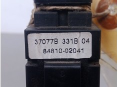 Recambio de mando elevalunas trasero izquierdo para toyota corolla (e12) 2.0 d-cat referencia OEM IAM 8481002041 1.BOTON 5.PINES 2