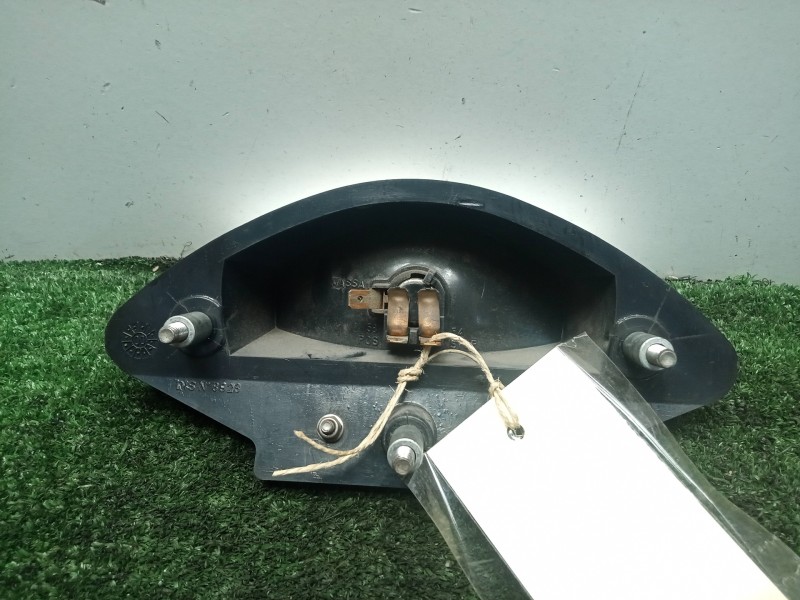 Recambio de piloto trasero central para bmw f 650 referencia OEM IAM 63217650005 R13 - 00-06 SIN.TULIPA