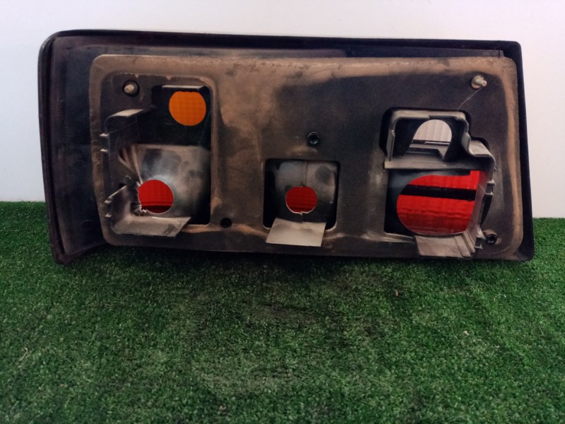 Recambio de piloto trasero derecho para ford orion referencia OEM IAM  ORION.86 