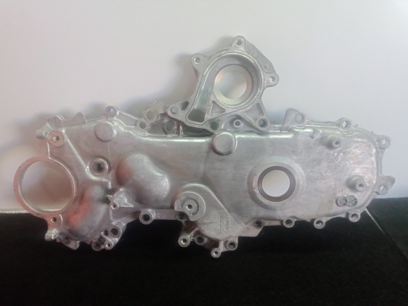 Recambio de tapa distribucion para toyota auris 1.4 turbodiesel cat referencia OEM IAM NOTIENEREFERENCIA  