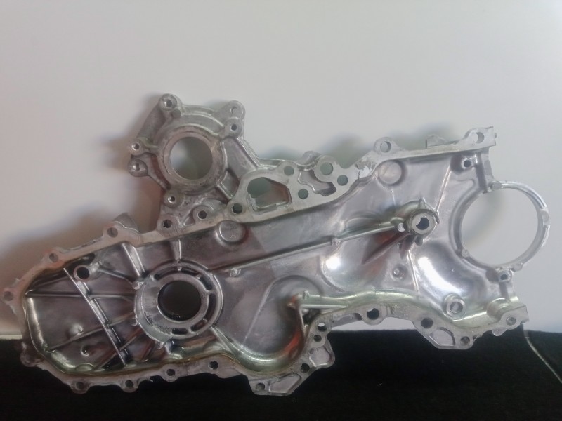 Recambio de tapa distribucion para toyota auris 1.4 turbodiesel cat referencia OEM IAM NOTIENEREFERENCIA  