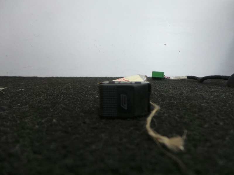 Recambio de mando elevalunas delantero derecho para audi a4 berlina (b5) 1.9 tdi referencia OEM IAM   5 PINES