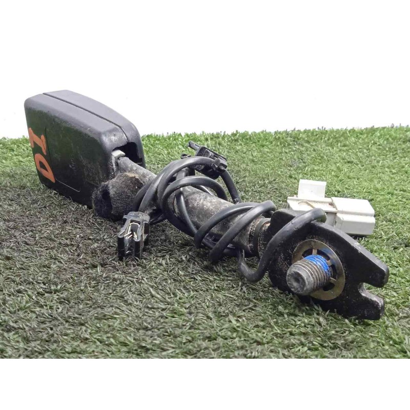 Recambio de enganche cinturon delantero izquierdo para iveco daily furgón 2.3 diesel cat referencia OEM IAM 5801455971  
