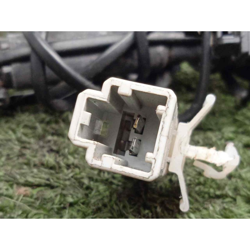 Recambio de enganche cinturon delantero izquierdo para iveco daily furgón 2.3 diesel cat referencia OEM IAM 5801455971  