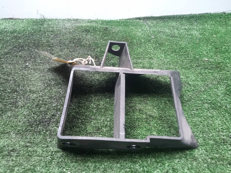 Recambio de moldura para bmw f 650 referencia OEM IAM 17112343553 R13 - 00-06 