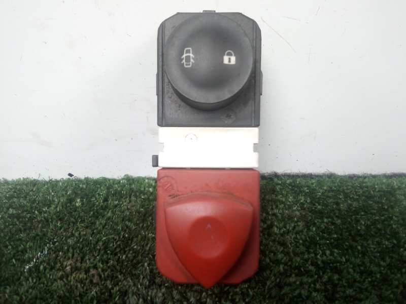 Recambio de warning para renault scenic ii 1.5 dci diesel referencia OEM IAM 8200107808 2.BOTONES 