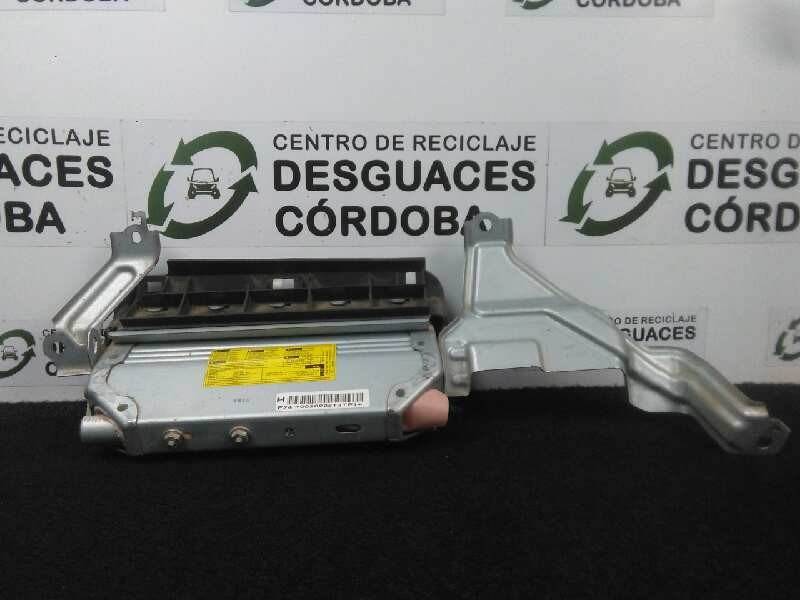 Recambio de airbag delantero izquierdo rodilla para toyota land cruiser (j15) 3.0 turbodiesel cat referencia OEM IAM 7390060030C