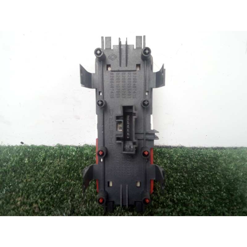 Recambio de warning para renault scenic ii 1.5 dci diesel referencia OEM IAM 8200107808 2.BOTONES 