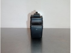 Recambio de mando elevalunas trasero izquierdo para toyota corolla (e12) 1.4 16v cat referencia OEM IAM 37077A-37077A141C02  