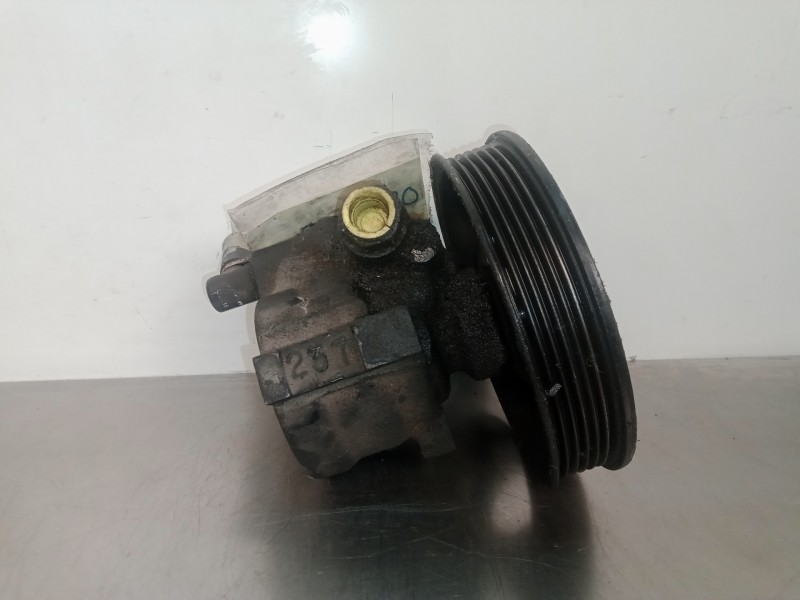 Recambio de bomba direccion para opel astra f berlina 1.6 16v referencia OEM IAM 90409232  237