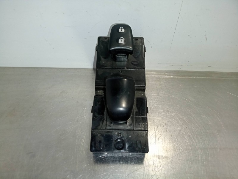 Recambio de mando elevalunas delantero derecho para nissan qashqai (j11) 1.5 turbodiesel cat referencia OEM IAM NOTIENEREFERENCI