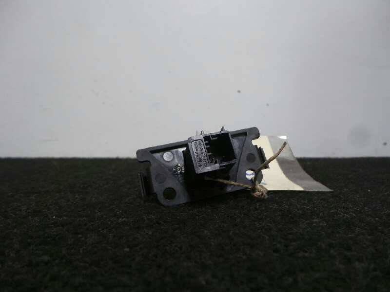 Recambio de warning para peugeot 307 (s1) 2.0 hdi cat referencia OEM IAM 9643219577 VALEO 3 PINES