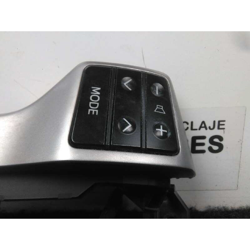 Recambio de mando volante para toyota land cruiser (j15) 3.0 turbodiesel cat referencia OEM IAM SINREFERENCIA IZQUIERDO 