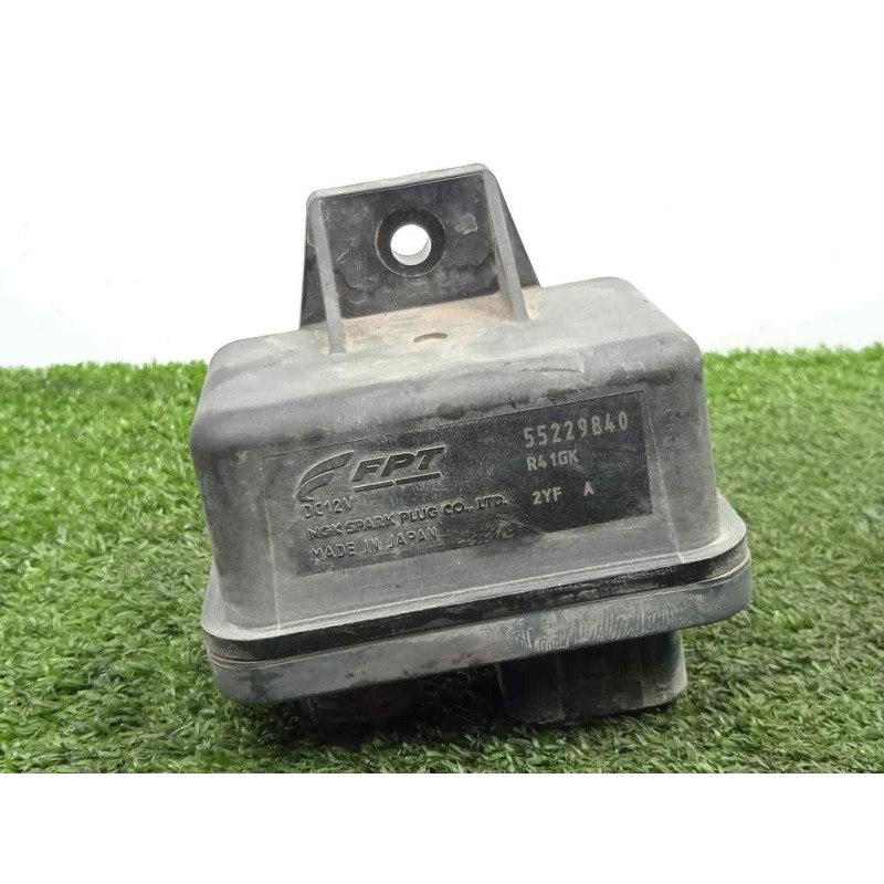 Recambio de caja precalentamiento para fiat punto (199) 1.3 16v jtd dpf cat referencia OEM IAM 55229840  