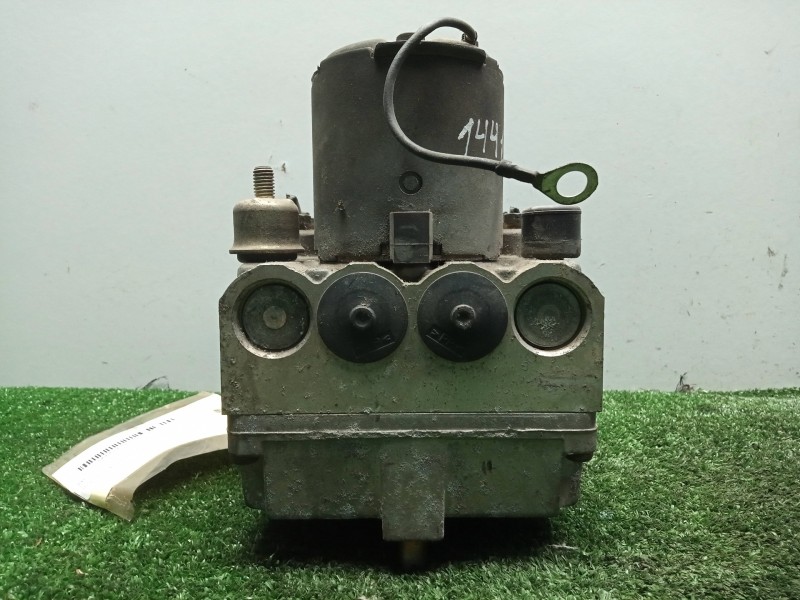 Recambio de abs para volvo v40 familiar referencia OEM IAM 0265216016-30821396-0273004120  