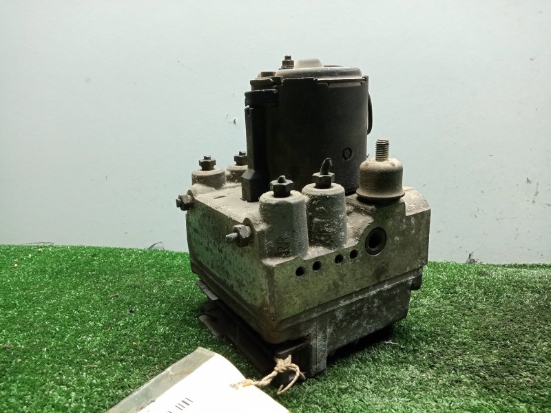 Recambio de abs para volvo v40 familiar referencia OEM IAM 0265216016-30821396-0273004120  