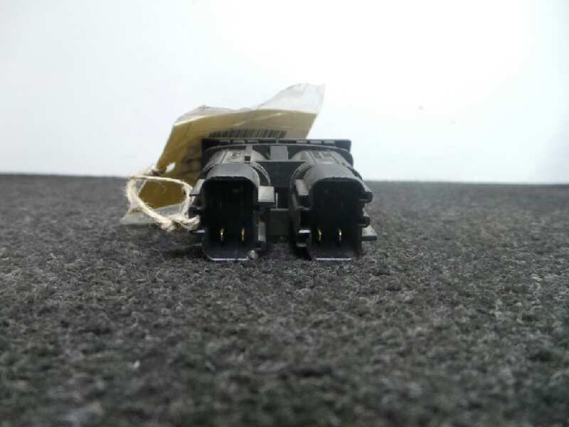 Recambio de warning para ford mondeo berlina (ge) 2.0 tdci cat referencia OEM IAM 2S7T13A350DA  2.BOTONES