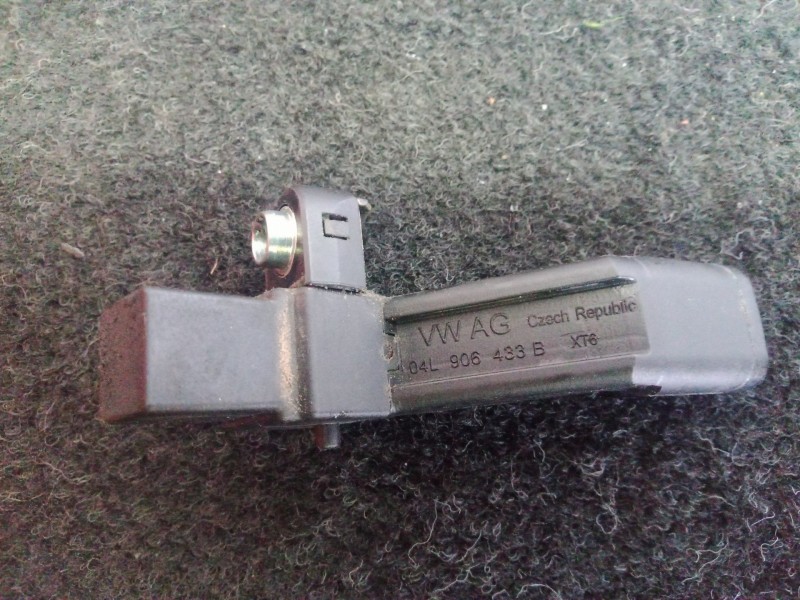 Recambio de sensor para skoda fabia combi 1.4 tdi dpf referencia OEM IAM 04L906433B  