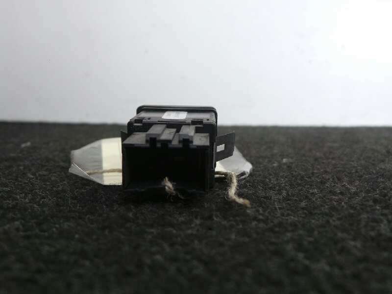 Recambio de boton luneta termica para seat ibiza (6l1) 1.9 tdi referencia OEM IAM 6L1959621  5 PINES