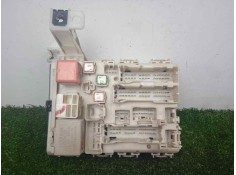 Recambio de caja reles / fusibles para toyota corolla (e15) 1.4 turbodiesel cat referencia OEM IAM 8273002790-05339C03  