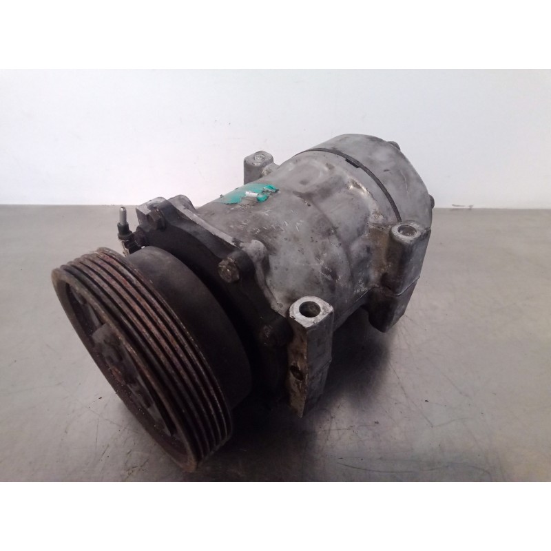 Recambio de compresor aire acondicionado para renault laguna (b56) referencia OEM IAM 8075-7700111036 SANDEN SD7H15